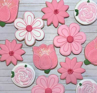 Mother’s Day — custom decorated cookies